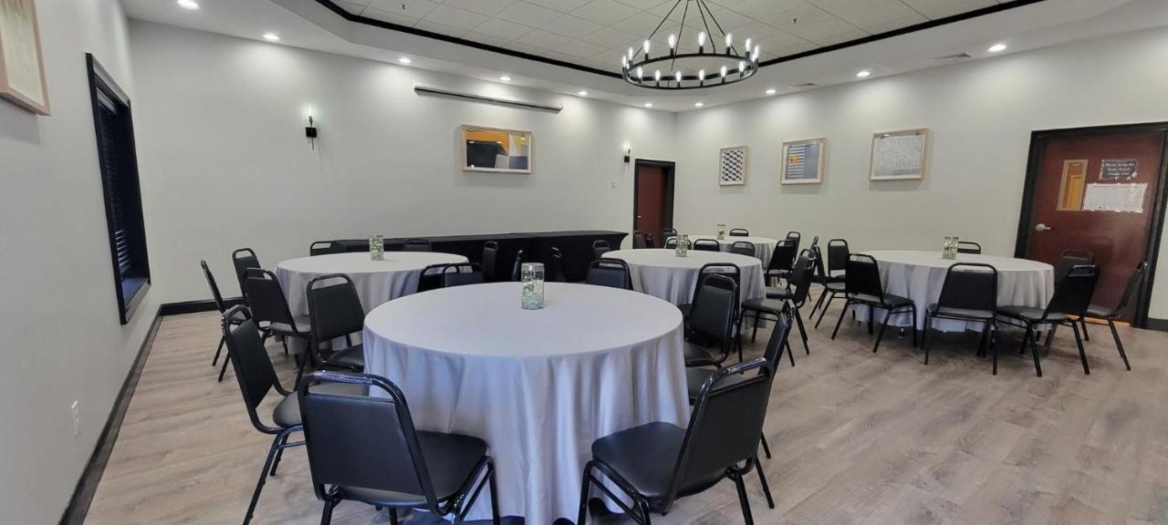 Holiday Inn Express Hotel & Suites Newton Sparta By Ihg Luaran gambar